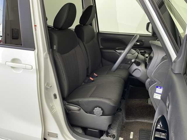 日産 デイズ ルークス ハイウェイスター Xターボ 新潟県 2019(令1)年 2.9万km ホワイトパール 純正SDナビ【MC314D-W】/（全方位カメラ/フルセグTV/BT/CD/DVD）/パワースライドドア/IC付ターボ/エマージェンシーブレーキ/プッシュスタート/スマートキー/コーナーセンサー前後/純正１４インチAW/純正フロアマット/革巻ステアリング/ステアリングスイッチ/ステアリングチルト機構/電格ミラー/ウィンカーミラー/オートマチックハイビームLED/フロントフォグ/ナノイーエアコン/ドアバイザー/フルフラットシート/横滑り防止装置/保証書