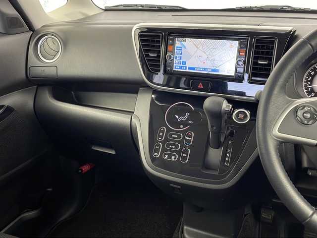 日産 デイズ ルークス ハイウェイスター Xターボ 新潟県 2019(令1)年 2.9万km ホワイトパール 純正SDナビ【MC314D-W】/（全方位カメラ/フルセグTV/BT/CD/DVD）/パワースライドドア/IC付ターボ/エマージェンシーブレーキ/プッシュスタート/スマートキー/コーナーセンサー前後/純正１４インチAW/純正フロアマット/革巻ステアリング/ステアリングスイッチ/ステアリングチルト機構/電格ミラー/ウィンカーミラー/オートマチックハイビームLED/フロントフォグ/ナノイーエアコン/ドアバイザー/フルフラットシート/横滑り防止装置/保証書