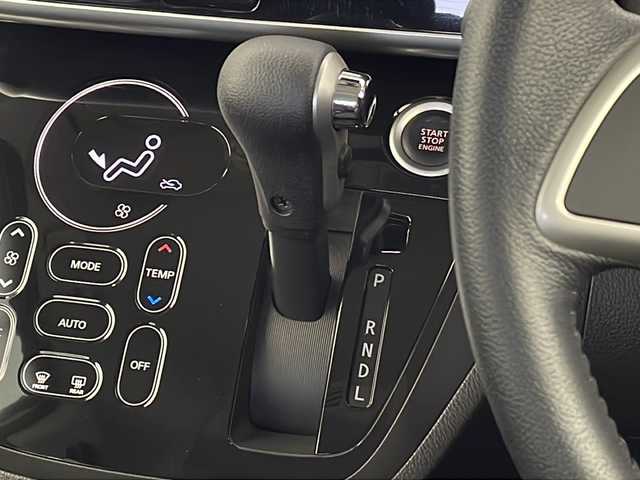 日産 デイズ ルークス ハイウェイスター Xターボ 新潟県 2019(令1)年 2.9万km ホワイトパール 純正SDナビ【MC314D-W】/（全方位カメラ/フルセグTV/BT/CD/DVD）/パワースライドドア/IC付ターボ/エマージェンシーブレーキ/プッシュスタート/スマートキー/コーナーセンサー前後/純正１４インチAW/純正フロアマット/革巻ステアリング/ステアリングスイッチ/ステアリングチルト機構/電格ミラー/ウィンカーミラー/オートマチックハイビームLED/フロントフォグ/ナノイーエアコン/ドアバイザー/フルフラットシート/横滑り防止装置/保証書