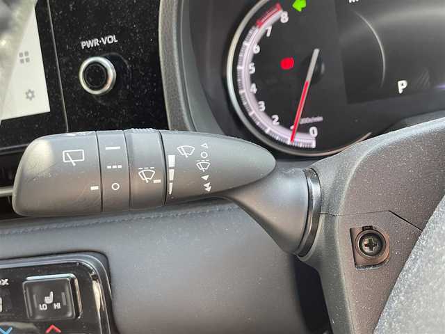 トヨタ ヴォクシー S－Z 滋賀県 2023(令5)年 0.7万km ホワイトパールクリスタルシャイン 禁煙車/純正ディスプレイナビ/・フルセグTV・Bluetooth・CD・DVD/バックカメラ/モデリスタグリル/パワーバックドア/両側パワースライドドア/レーダークルーズコントロール/ETC2.0/前後ドラレコ/ハーフレザーシート/シートヒーター/ステアリングヒーター/LEDヘッドライト/オートライト/オートハイビーム/前後コーナーセンサー