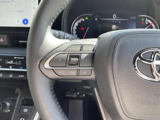トヨタ ヴォクシー S－Z 滋賀県 2023(令5)年 0.7万km ホワイトパールクリスタルシャイン 禁煙車/純正ディスプレイナビ/・フルセグTV・Bluetooth・CD・DVD/バックカメラ/モデリスタグリル/パワーバックドア/両側パワースライドドア/レーダークルーズコントロール/ETC2.0/前後ドラレコ/ハーフレザーシート/シートヒーター/ステアリングヒーター/LEDヘッドライト/オートライト/オートハイビーム/前後コーナーセンサー