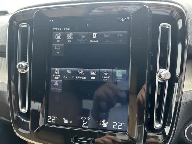 ボルボ ＸＣ４０ T4 AWD インスクリプション 埼玉県 2019(令1)年 2.9万km 白 純正ナビ　/Bluetooth接続/フルセグテレビ/バックカメラ/純正アルミホイール/パワーシート/シートヒーター/ACC