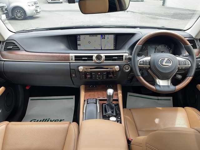 レクサス ＧＳ 300 バージョンL 山梨県 2019(令1)年 2.1万km ダークグレーマイカ ワンオーナー/バックカメラ/ETC/サンルーフ/アイドリングストップ/三眼LEDヘッドライト/Bluetooth再生/メモリ付きパワーシート/全席シートヒーター/ベンチレーション/ブラインドスポットモニター　/電動リアゲート　/スマートキー/衝突軽減装置/レザーシート/フルセグ/クリアランスソナー