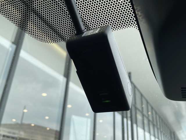 トヨタ カローラ フィールダー 1．5G ダブルバイビー 愛知県 2016(平28)年 4.5万km ブラックマイカ 衝突軽減システム/純正ナビ/フルセグ/CD DVD/Bluetooth/バックカメラ/コーナーセンサー/純正アルミホイール/LEDヘッドライト/オートマチックハイビーム/ドライブレコーダー/ETC/ステアリングスイッチ/スマートキー/プッシュスタート