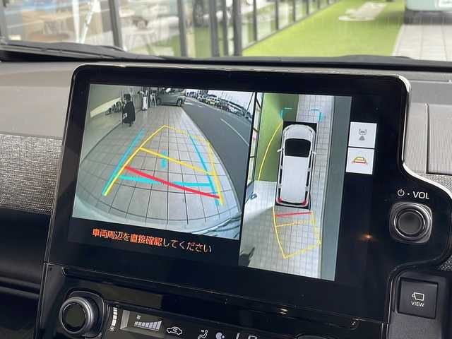 トヨタ シエンタ Z 愛知県 2023(令5)年 1.1万km ホワイトパールクリスタルシャイン 衝突被害軽減ブレーキ/純正10.5インチディスプレイオーディオ（ナビあり）/全方位カメラ/両側パワースライドドア/レーダークルーズコントロール/シートヒーター/フルセグTV/Bluetooth/バックカメラ/コーナーセンサー/ブラインドスポットモニター/LEDヘッドライト/ステアリングヒーター/オートマチックハイビーム/ETC/ステアリングスイッチ/スマートキー/プッシュスタート