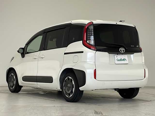 トヨタ シエンタ Z 愛知県 2023(令5)年 1.1万km ホワイトパールクリスタルシャイン 衝突被害軽減ブレーキ/純正10.5インチディスプレイオーディオ（ナビあり）/全方位カメラ/両側パワースライドドア/レーダークルーズコントロール/シートヒーター/フルセグTV/Bluetooth/バックカメラ/コーナーセンサー/ブラインドスポットモニター/LEDヘッドライト/ステアリングヒーター/オートマチックハイビーム/ETC/ステアリングスイッチ/スマートキー/プッシュスタート