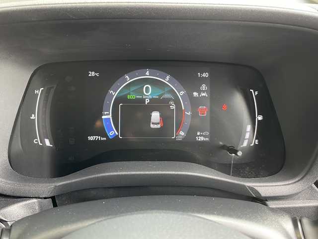 トヨタ シエンタ Z 愛知県 2023(令5)年 1.1万km ホワイトパールクリスタルシャイン 衝突被害軽減ブレーキ/純正10.5インチディスプレイオーディオ（ナビあり）/全方位カメラ/両側パワースライドドア/レーダークルーズコントロール/シートヒーター/フルセグTV/Bluetooth/バックカメラ/コーナーセンサー/ブラインドスポットモニター/LEDヘッドライト/ステアリングヒーター/オートマチックハイビーム/ETC/ステアリングスイッチ/スマートキー/プッシュスタート