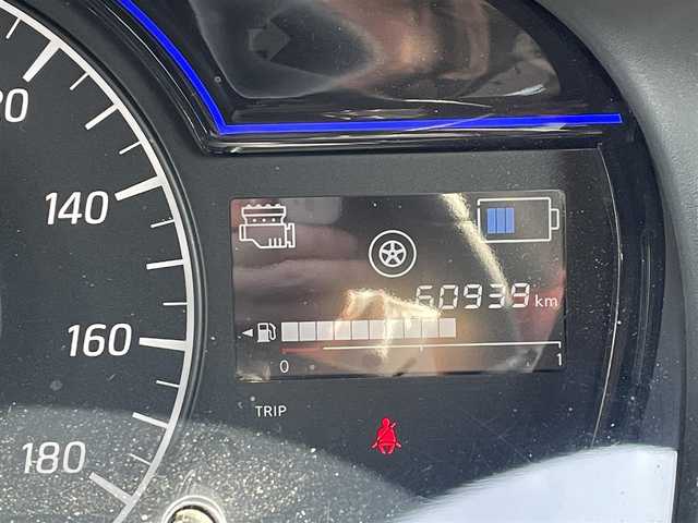 日産 ノート e-パワーオーテック スポーツスペック 青森県 2019(令1)年 6.1万km ブリリアントホワイトパール 社外SDナビ/(フルセグTV/CD/SD/USB//Bluetooth/ipod/FMAM)/全方位カメラ/ドライブレコーダー/エンジンスターター/AUTECH純正ホイール/AUTECH純正ドアバイザー/純正フロアマット/スペアキー/横滑り防止/衝突軽減装置/レーンアシスト