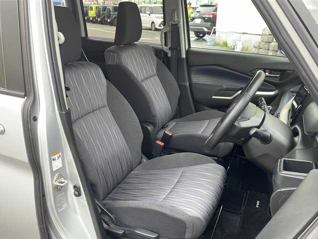 スズキ ソリオ HV MZ 道北・旭川 2022(令4)年 2万km スターシルバーメタリック .4WD/・寒冷地仕様/・禁煙/.純正ナビTV/BT/USB/CD/DVD/・apple carplay/・Android Auto/・全方位モニター/・両側パワースライドドア/・純正15インチアルミホイール/スズキセーフティサポート/・デュアルカメラブレーキサポート/・誤発進抑制機能/・車線逸脱警報機能/・ふらつき警報機能/・コーナーセンサー後方/・オートライト/・ハイビームアシスト/・アダプティクルーズコントロール/・カラーヘッドアップディスプレイ/・シートヒーター /・SRSカーテンエアバック/・革巻きステアリング/・スリムサーキュレーター/・社外AW付き冬タイヤ積込/・フルフラットシート/・ETC/・セカンドシートテーブル/・保証書