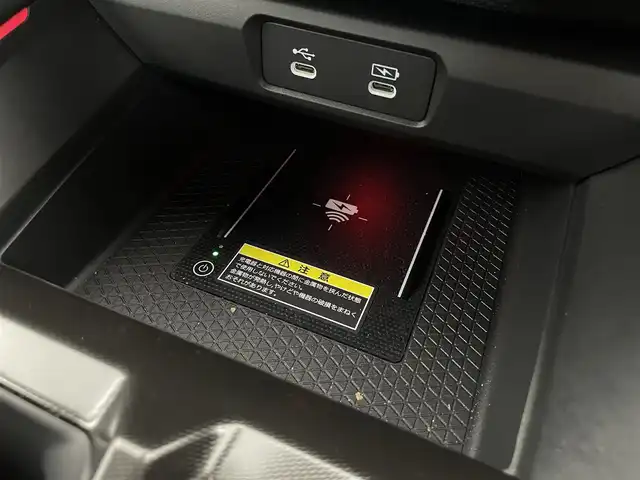 ホンダ アコード e:HEV 群馬県 2024(令6)年 1.7万km パール ホンダセンシング360/・Honda パーキングパイロット/・後退出庫サポート/・ブラインドスポットインフォメーション/・誤発進抑制機能/後方誤発進抑制機能/・衝突軽減ブレーキ（CMBS）/・先行車発進お知らせ機能/・車線維持支援システム（LKAS）/・標識認識機能/・渋滞追従機能付アダプティブクルーズコントロール（ACC）/・近距離衝突軽減ブレーキ/・パーキングセンサーシステム/・アダプティブドライビングビーム/Google搭載 12.3インチHonda CONNECTディスプレー/（フルセグTV/BT/USB/Android Auto/Apple Car Paly）/マルチビューカメラシステム/LEDアンビエントライト/BOSEプレミアムサウンドシステム/前席シートヒーター/リア左右席シートヒーター/前席パワーシート/メモリーパワーシート/ビルトインETC