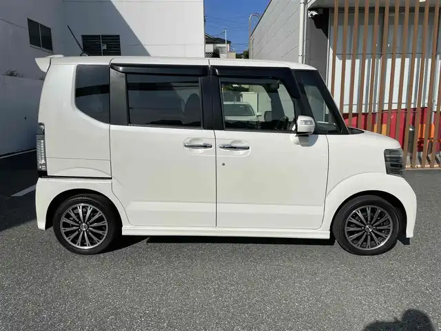 ホンダ Ｎ ＢＯＸ カスタム G ターボ Aパッケージ 千葉県 2014(平26)年 10.2万km プレミアムホワイトパール (株)IDOMが運営する【じしゃロン八千代店】の自社ローン専用車両になります。こちらは現金またはオートローンご利用時の価格です。自社ローンご希望の方は別途その旨お申付け下さい/両側パワースライドドア/純正ナビ/バックカメラ