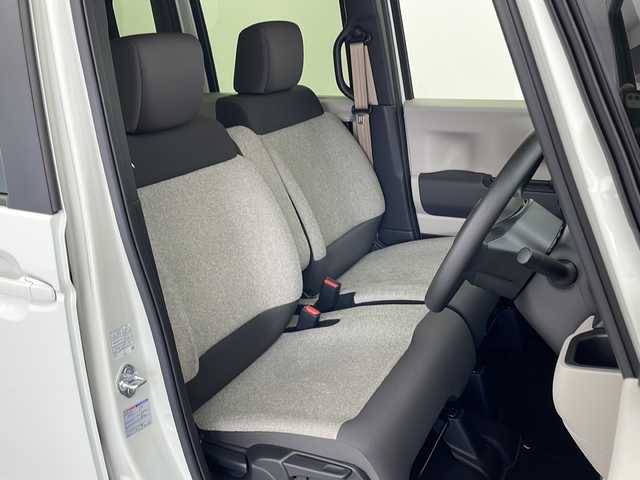 ホンダ Ｎ ＢＯＸ 群馬県 2024(令6)年 0.6万km プラチナホワイトパール ナビ　フルセグＴＶ　バックカメラ　片側電動スライドドア　衝突被害軽減ブレーキ　レーンアシスト　アダプティブクルーズコントロール　クリアランスソナー　オートハイビーム　ＬＥＤ　ＥＴＣ　スマートキー　禁煙