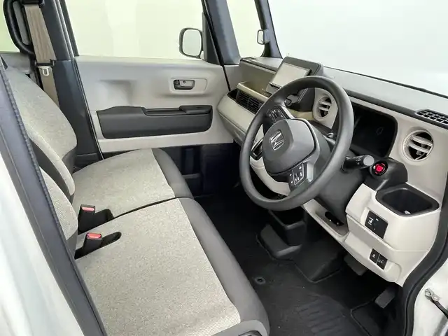 ホンダ Ｎ ＢＯＸ 群馬県 2024(令6)年 0.6万km プラチナホワイトパール ナビ　フルセグＴＶ　バックカメラ　片側電動スライドドア　衝突被害軽減ブレーキ　レーンアシスト　アダプティブクルーズコントロール　クリアランスソナー　オートハイビーム　ＬＥＤ　ＥＴＣ　スマートキー　禁煙