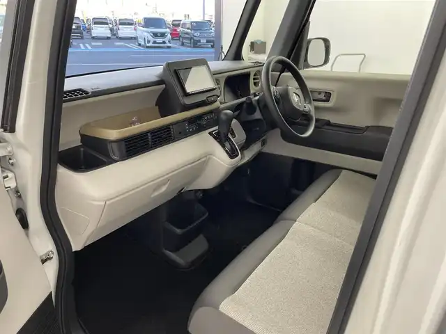 ホンダ Ｎ ＢＯＸ 群馬県 2024(令6)年 0.6万km プラチナホワイトパール ナビ　フルセグＴＶ　バックカメラ　片側電動スライドドア　衝突被害軽減ブレーキ　レーンアシスト　アダプティブクルーズコントロール　クリアランスソナー　オートハイビーム　ＬＥＤ　ＥＴＣ　スマートキー　禁煙