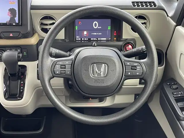 ホンダ Ｎ ＢＯＸ 群馬県 2024(令6)年 0.6万km プラチナホワイトパール ナビ　フルセグＴＶ　バックカメラ　片側電動スライドドア　衝突被害軽減ブレーキ　レーンアシスト　アダプティブクルーズコントロール　クリアランスソナー　オートハイビーム　ＬＥＤ　ＥＴＣ　スマートキー　禁煙