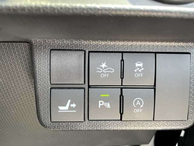 ダイハツ タント カスタム X 愛知県 2020(令2)年 3.1万km ブラックマイカメタリック ７型SDナビ/両側パワースライドドア/バックカメラ/コーナーセンサー/純正アルミホイール/LEDヘッドライト/オートマチックハイビーム/衝突軽減システム/ETC/フルセグ/CD/DVD/Bluetooth/ステアリングスイッチ/スマートキー/プッシュスタート