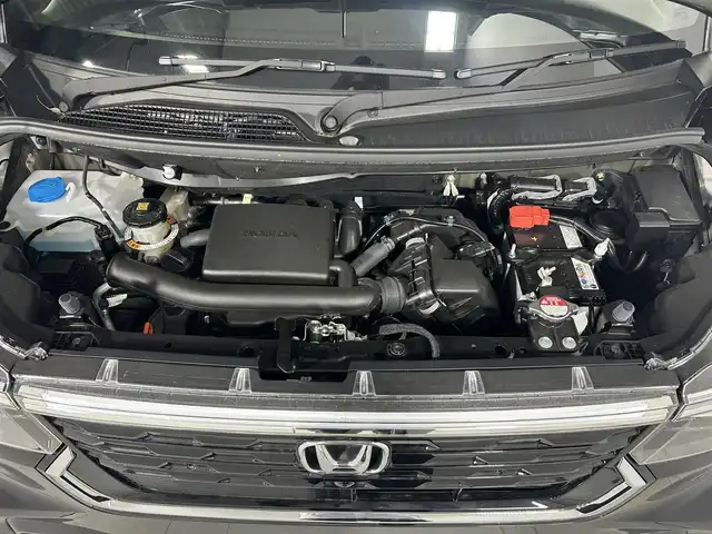 ホンダ Ｎ ＢＯＸ カスタム 佐賀県 2025(令7)年 0.1千km クリスタルブラックパール 登録済み未使用車/衝突被害軽減装置/レーダークルーズコントロール/車線逸脱警報/パーキングソナー/踏み間違い防止装置/LEDヘッドライト/片側パワースライドドア/運転席・助手席シートヒーター/後席サンシェード/ISOFIX対応シート/ベンチシート/チップアップシート/純正14インチアルミホイール/ウィンカーミラー/スマートキー/スペアキー×1/USB充電端子/禁煙車
