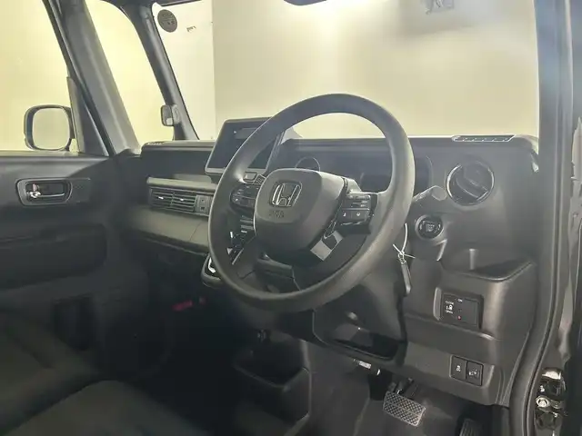 ホンダ Ｎ ＢＯＸ カスタム 佐賀県 2025(令7)年 0.1千km クリスタルブラックパール 登録済み未使用車/衝突被害軽減装置/レーダークルーズコントロール/車線逸脱警報/パーキングソナー/踏み間違い防止装置/LEDヘッドライト/片側パワースライドドア/運転席・助手席シートヒーター/後席サンシェード/ISOFIX対応シート/ベンチシート/チップアップシート/純正14インチアルミホイール/ウィンカーミラー/スマートキー/スペアキー×1/USB充電端子/禁煙車