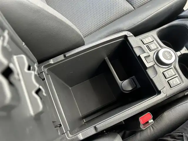 日産 エクストレイル 20Xi Vセレクション 千葉県 2021(令3)年 4.3万km ダイヤモンドブラック ガラスルーフ/プロパイロット/・衝突軽減ブレーキ/レーンキープアシスト/・レーダークルーズコントロール/オートハイビーム/・ブラインドスポットモニター/クリアランスソナー/純正SDナビ/・フルセグ/BT/DVD/CD/全方位カメラ/ステアリングスイッチ/ETC/ハンズフリーパワーバックドア/電動パーキングブレーキ/ブレーキホールド/LEDヘッドライト/オートライト/フォグライト/スマートキー/プッシュスタート/フロアマット/純正18インチAW