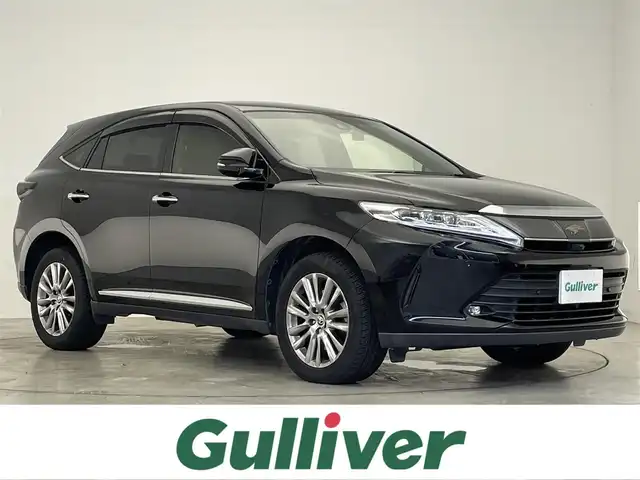 トヨタ ハリアー プレミアム 滋賀県 2019(令1)年 5.1万km ブラック ALPINE10インチナビ/【Bluetooth/CD/DVD/USB/フルセグTV/HDMI】/ALPINEフリップダウンモニター/トヨタセーフティセンス/・プリクラッシュセーフティ/・レーンディパーチャーアラート/・レーダークルーズコントロール/・オートマチックハイビーム/バックカメラ/クリアランスソナー/LEDヘッドライト/ハーフレザーシート/D席パワーシート/前後ドライブレコーダー/電動パーキングブレーキ/オートブレーキホールド/プッシュスタート/スマートキー/ステアリングリモコン/ドアバイザー/純正フロアマット