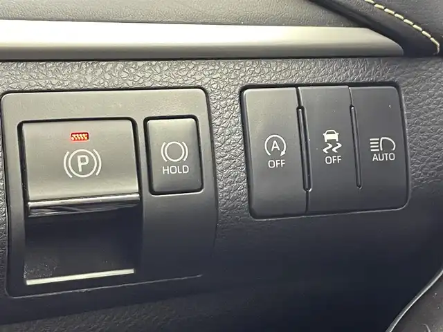トヨタ ハリアー プレミアム 滋賀県 2019(令1)年 5.1万km ブラック ALPINE10インチナビ/【Bluetooth/CD/DVD/USB/フルセグTV/HDMI】/ALPINEフリップダウンモニター/トヨタセーフティセンス/・プリクラッシュセーフティ/・レーンディパーチャーアラート/・レーダークルーズコントロール/・オートマチックハイビーム/バックカメラ/クリアランスソナー/LEDヘッドライト/ハーフレザーシート/D席パワーシート/前後ドライブレコーダー/電動パーキングブレーキ/オートブレーキホールド/プッシュスタート/スマートキー/ステアリングリモコン/ドアバイザー/純正フロアマット