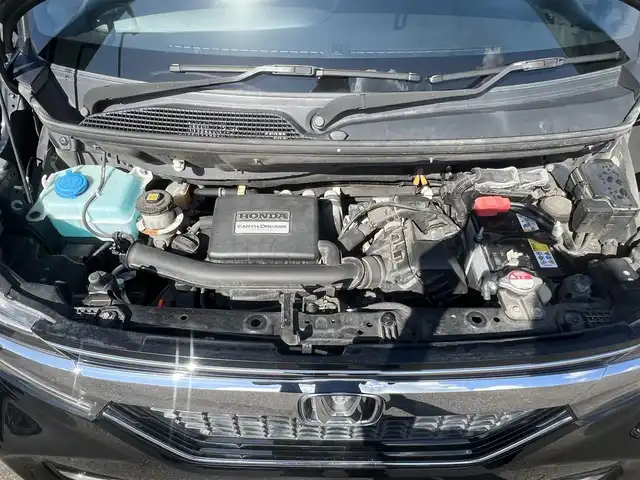 ホンダ Ｎ ＢＯＸ カスタム G EX ホンダセンシング 秋田県 2017(平29)年 7.9万km クリスタルブラックパール ４WD/安全運転支援システムホンダセンシング/衝突軽減ブレーキ/片側パワースライドドア/LEDヘッドライト/純正メモリナビ（DVD/CD再生可能）/フルセグ/バックカメラ/ホンダ純正14インチアルミ（夏タイヤ装着）/スマートキー/アイドリングストップ/プッシュスタート/アダプティブ・クルーズコントロール追従走行有/コーナーセンサー/オートマチックハイビーム/レーンキープアシスト/ステアリングスイッチ/前席シートヒーター/ビルトインETC/純正フロアマット/社外ドアバイザー/オートライト/オートエアコン/パワーステアリング/パワーウィンドウ/横滑り防止/盗難防止装置/寒冷地仕様/電動格納ウィンカーミラー/キーレスエントリー/保証書/取扱説明書/記録簿/スペアキー２本以上有