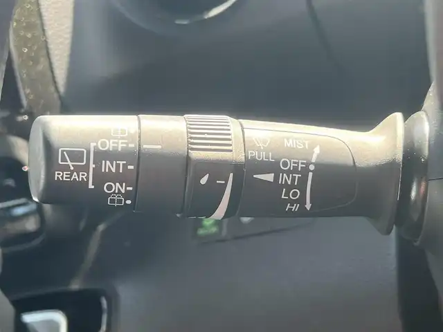 ホンダ Ｎ ＢＯＸ カスタム G EX ホンダセンシング 秋田県 2017(平29)年 7.9万km クリスタルブラックパール ４WD/安全運転支援システムホンダセンシング/衝突軽減ブレーキ/片側パワースライドドア/LEDヘッドライト/純正メモリナビ（DVD/CD再生可能）/フルセグ/バックカメラ/ホンダ純正14インチアルミ（夏タイヤ装着）/スマートキー/アイドリングストップ/プッシュスタート/アダプティブ・クルーズコントロール追従走行有/コーナーセンサー/オートマチックハイビーム/レーンキープアシスト/ステアリングスイッチ/前席シートヒーター/ビルトインETC/純正フロアマット/社外ドアバイザー/オートライト/オートエアコン/パワーステアリング/パワーウィンドウ/横滑り防止/盗難防止装置/寒冷地仕様/電動格納ウィンカーミラー/キーレスエントリー/保証書/取扱説明書/記録簿/スペアキー２本以上有