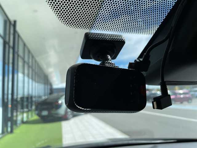 トヨタ ヤリス X 愛知県 2020(令2)年 3.8万km ブラック 純正ディズプレイオーディオ　ナビ機能なし/LEDヘッドライト/レーンキープアシスト/オートライト/ドライブレコーダー/ETC/衝突軽減システム/Bluetooth/ステアリングスイッチ/スマートキー/プッシュスタート