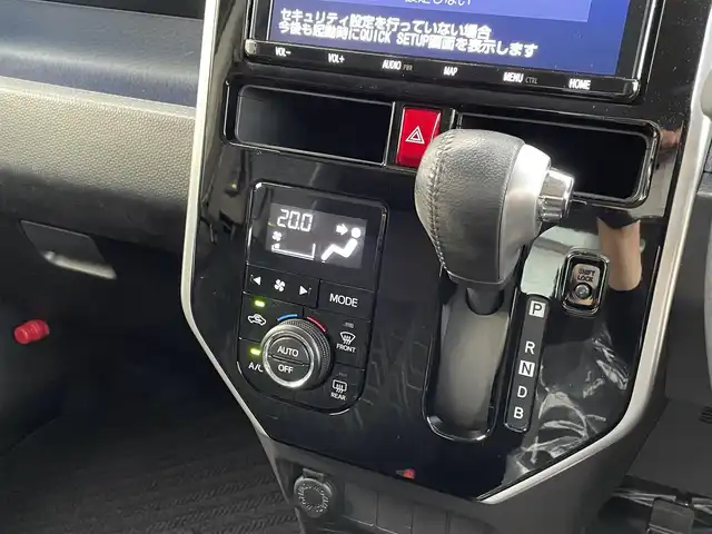 トヨタ ルーミー カスタムG－T 愛媛県 2020(令2)年 3.8万km ブラックマイカメタリック 純正9型ナビ(フルセグTV/BT)/両側パワースライドドア/バックカメラ/スマートアシスト/クルーズコントロール/クリアランスソナー/衝突被害軽減装置/車線逸脱防止装置/LEＤヘッドライト/オートライト/ドライブレコーダー/ETC2.0/後席サンシェイド/電格ミラー/ステアリングリモコン/シガーソケット/純正ドアバイザー/現状サマー(純正AW)(175/65/R15)/GOODYEAR EfficientGrip ECO EG02/禁煙車