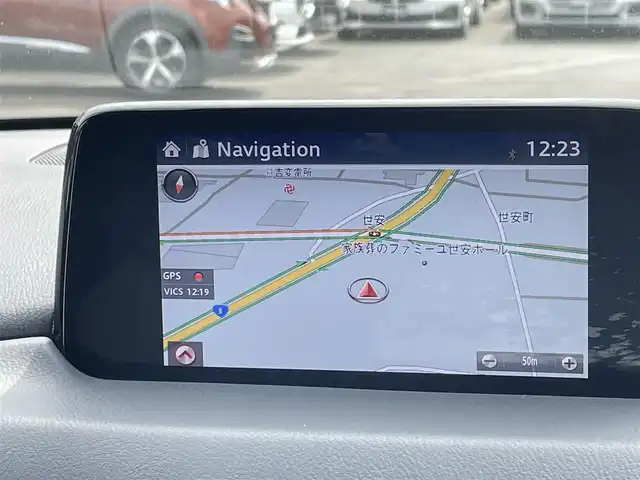 マツダ ＣＸ－８ XD Lパッケージ 大分県 2018(平30)年 8.9万km スノーフレイクホワイトパールマイカ ・ワンオーナー/・スマートキー/・プッシュスタート/・スマートブレーキサポート/・ブラインドスポットモニター/・レーンキープアシスト/・交通標識認識/・アテンションアラート/・パーキングセンサー/・アクティブLEDヘッドライト/・クルーズコントロール(追従式)/・黒革シート/・前席パワーシート/・４席シートヒーター/・ハンドルヒーター/・純正メモリナビ/　【DVD・Bluetooth・USB】/・フルセグTV/・全方位カメラ/・ヘッドアップディスプレイ/・ETC/・ドライブレコーダー(前方録画)/・パワーバックドア/・LEDヘッドランプ/・LEDフォグランプ/・デイライト/・純正マット/・純正バイザー/・保証書/取説