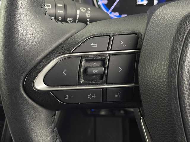 トヨタ ヴォクシー ハイブリッド S－Z 埼玉県 2023(令5)年 3.1万km ホワイトパールクリスタルシャイン 純正ディスプレイオーディオ　/バックカメラ　/ＥＴＣ２．０　/トヨタセーフティセンス　/　・プリクラッシュセーフティ/　・レーントレーシングアシスト/　・レーンディパーチャーアラート/　・レーダークルーズコントロール/　・オートマチックハイビーム/　・ロードサインアシスト/　・ドライバー異常時対応システム/　・プロアクティブドライビングアシスト/　・発進遅れ告知機能/　・緊急時操舵支援/　・フロントクロストラフィックアラー/　・レーンチェンジアシスト/ドライブレコーダー　/電動リアゲート　/両側パワースライドドア　/シートヒーター　/ＨＤＭＩ　/オットマン　/純正アルミホイール/フォグランプ/プッシュスタート/スマートキー