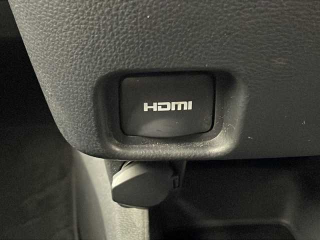 トヨタ ヴォクシー ハイブリッド S－Z 埼玉県 2023(令5)年 3.1万km ホワイトパールクリスタルシャイン 純正ディスプレイオーディオ　/バックカメラ　/ＥＴＣ２．０　/トヨタセーフティセンス　/　・プリクラッシュセーフティ/　・レーントレーシングアシスト/　・レーンディパーチャーアラート/　・レーダークルーズコントロール/　・オートマチックハイビーム/　・ロードサインアシスト/　・ドライバー異常時対応システム/　・プロアクティブドライビングアシスト/　・発進遅れ告知機能/　・緊急時操舵支援/　・フロントクロストラフィックアラー/　・レーンチェンジアシスト/ドライブレコーダー　/電動リアゲート　/両側パワースライドドア　/シートヒーター　/ＨＤＭＩ　/オットマン　/純正アルミホイール/フォグランプ/プッシュスタート/スマートキー