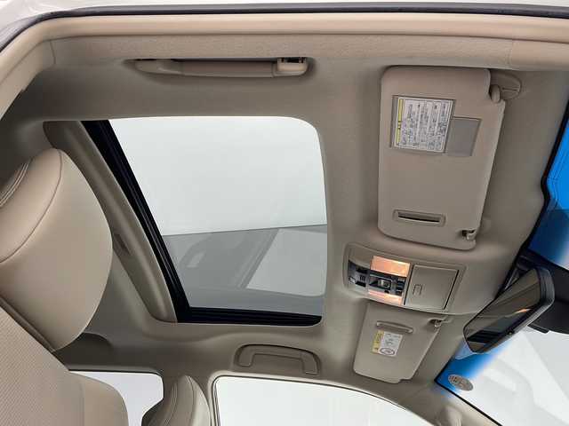 トヨタ ランドクルーザー プラド TX Lパッケージ マットブラED 千葉県 2023(令5)年 2万km パール サンルーフ/本革シート/本革ステアリング/ステアリングリモコン/前席パワーシート/シートヒーター/シートクーラー/ブラインドモニター/全方位カメラ/Ｍｉｒａｃａｓｔ/Ｔ－Ｃｏｎｎｅｃｔ/電格ウィンカーミラー/純正ナビ（ＢＴ／ＴＶ）/ＵＳＢ/オートハイビーム/ヘッドライトウォッシャー/オートクルーズ