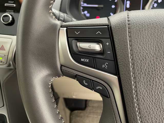 トヨタ ランドクルーザー プラド TX Lパッケージ マットブラED 千葉県 2023(令5)年 2万km パール サンルーフ/本革シート/本革ステアリング/ステアリングリモコン/前席パワーシート/シートヒーター/シートクーラー/ブラインドモニター/全方位カメラ/Ｍｉｒａｃａｓｔ/Ｔ－Ｃｏｎｎｅｃｔ/電格ウィンカーミラー/純正ナビ（ＢＴ／ＴＶ）/ＵＳＢ/オートハイビーム/ヘッドライトウォッシャー/オートクルーズ