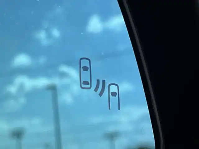 トヨタ ハリアー ハイブリッド Z レザーパッケージ 奈良県 2021(令3)年 5万km プレシャスブラックパール 純正１２．３インチ　/フルセグＴＶ/BT/USB/AUX/アラウンドビューモニター　/ＪＢＬプレミアムサウンド　/ＥＴＣ２．０　/レザーシート　/シートヒーター　/エアシート　/パワーシート　/ステアリングヒーター/ドライブレコーダー　/トヨタセーフティーセンス/電動リアゲート/LEDヘッドライト/オートライト/オートマチックハイビーム/デジタルインナーミラー/置くだけ充電/AUTOHOLD/純正19インチアルミホイール/純正フロアマット