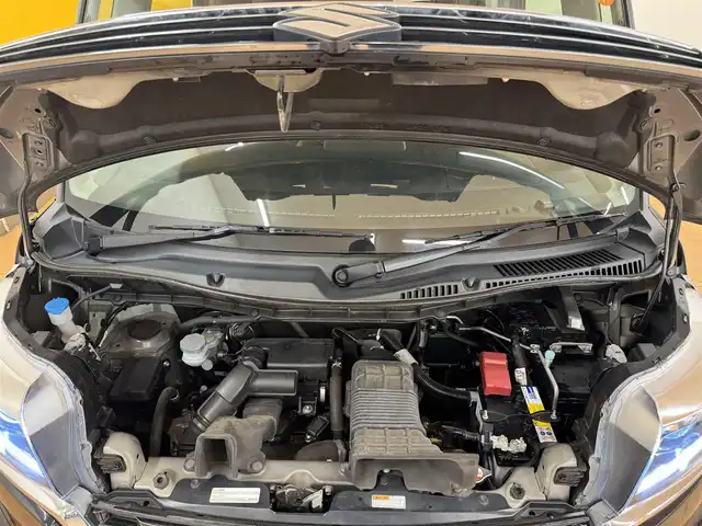 スズキ スペーシア カスタム HYBRID XS ターボ 群馬県 2021(令3)年 9万km ブルーイッシュブラックパール3 スズキセーフティサポート/・デュアルカメラブレーキサポート/・誤発進抑制機能/・後退時ブレーキサポート/・後方誤発進抑制機能/・車線逸脱警報機能/・ふらつき警報機能/・標識認識機能/・先行車発進お知らせ機能/・ハイビームアシスト/・すれ違い支援機能/・アダプティブクルーズコントロール/純正ナビ/　フルセグ/BT/CD/DVD/両側パワースライドドア/シートヒーター/ハーフレザーシート/LEDヘッドライト/フォグランプ/パドルシフト/ステアリングスイッチ/プッシュスタート/スマートキー/純正15インチAW