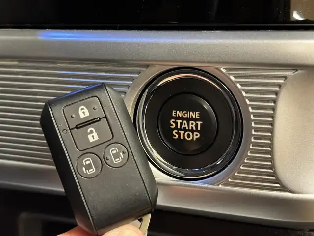 スズキ スペーシア カスタム HYBRID XS ターボ 群馬県 2021(令3)年 9万km ブルーイッシュブラックパール3 スズキセーフティサポート/・デュアルカメラブレーキサポート/・誤発進抑制機能/・後退時ブレーキサポート/・後方誤発進抑制機能/・車線逸脱警報機能/・ふらつき警報機能/・標識認識機能/・先行車発進お知らせ機能/・ハイビームアシスト/・すれ違い支援機能/・アダプティブクルーズコントロール/純正ナビ/　フルセグ/BT/CD/DVD/両側パワースライドドア/シートヒーター/ハーフレザーシート/LEDヘッドライト/フォグランプ/パドルシフト/ステアリングスイッチ/プッシュスタート/スマートキー/純正15インチAW