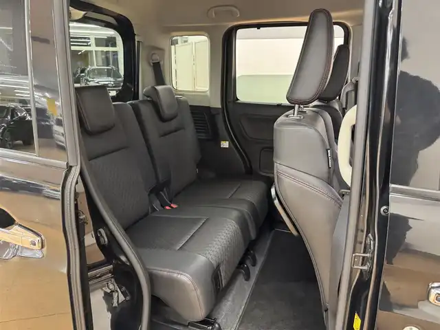 スズキ スペーシア カスタム HYBRID XS ターボ 群馬県 2021(令3)年 9万km ブルーイッシュブラックパール3 スズキセーフティサポート/・デュアルカメラブレーキサポート/・誤発進抑制機能/・後退時ブレーキサポート/・後方誤発進抑制機能/・車線逸脱警報機能/・ふらつき警報機能/・標識認識機能/・先行車発進お知らせ機能/・ハイビームアシスト/・すれ違い支援機能/・アダプティブクルーズコントロール/純正ナビ/　フルセグ/BT/CD/DVD/両側パワースライドドア/シートヒーター/ハーフレザーシート/LEDヘッドライト/フォグランプ/パドルシフト/ステアリングスイッチ/プッシュスタート/スマートキー/純正15インチAW