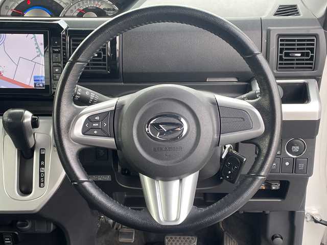 ダイハツ ウェイク G SA 千葉県 2015(平27)年 1.8万km パールホワイトⅢ 8型ナビ　フリップダウンモニター　両側パワースライドドア　ETC　バックカメラ　BT　USB　HDMI　スマアシ/　BBS15AW　HID　オートライト　スマートキー　プッシュスタート　フロアマット