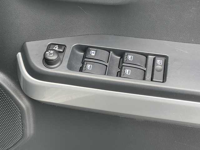 ダイハツ ウェイク G SA 千葉県 2015(平27)年 1.8万km パールホワイトⅢ 8型ナビ　フリップダウンモニター　両側パワースライドドア　ETC　バックカメラ　BT　USB　HDMI　スマアシ/　BBS15AW　HID　オートライト　スマートキー　プッシュスタート　フロアマット