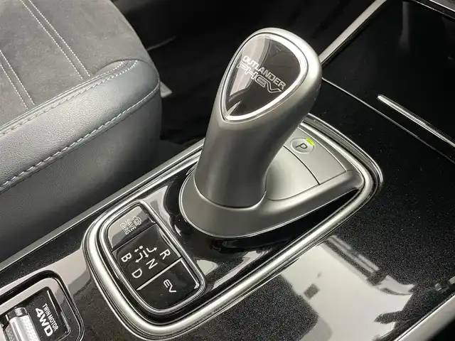 三菱 アウトランダー ＰＨＥＶ