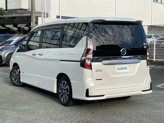 日産 セレナ ハイウェイスター V 熊本県 2020(令2)年 2.2万km ブリリアントホワイトパール プロパイロット/プッシュスタート/純正10型ナビ/（CD・DVD・フルセグTV・BTオーディオ・SD）/アラウンドビューモニター/ETC/ドライブレコーダー/純正16インチAW/両側パワースライドドア/LEDヘッドライト/オートライト/フォグライト/ブラインドスポットモニター/前後コーナーセンサー/横滑り防止装置/ウィンカーミラー/純正フロアマット/純正ドアバイザー/新車保証書/取扱説明書/スマートスペアキー×1本