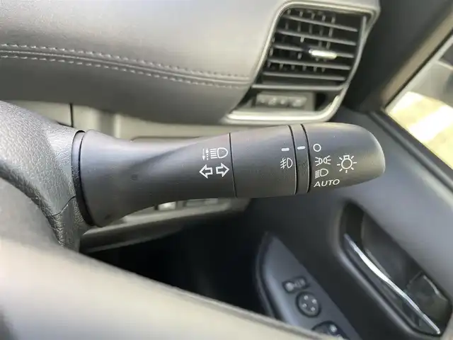 日産 セレナ ハイウェイスター V 熊本県 2020(令2)年 2.2万km ブリリアントホワイトパール プロパイロット/プッシュスタート/純正10型ナビ/（CD・DVD・フルセグTV・BTオーディオ・SD）/アラウンドビューモニター/ETC/ドライブレコーダー/純正16インチAW/両側パワースライドドア/LEDヘッドライト/オートライト/フォグライト/ブラインドスポットモニター/前後コーナーセンサー/横滑り防止装置/ウィンカーミラー/純正フロアマット/純正ドアバイザー/新車保証書/取扱説明書/スマートスペアキー×1本