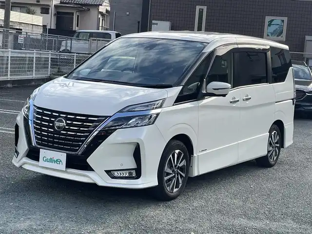 日産 セレナ ハイウェイスター V 熊本県 2020(令2)年 2.2万km ブリリアントホワイトパール プロパイロット/プッシュスタート/純正10型ナビ/（CD・DVD・フルセグTV・BTオーディオ・SD）/アラウンドビューモニター/ETC/ドライブレコーダー/純正16インチAW/両側パワースライドドア/LEDヘッドライト/オートライト/フォグライト/ブラインドスポットモニター/前後コーナーセンサー/横滑り防止装置/ウィンカーミラー/純正フロアマット/純正ドアバイザー/新車保証書/取扱説明書/スマートスペアキー×1本