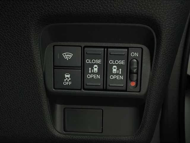 ホンダ フリード AIR 新潟県 2025(令7)年 0.1千km プラチナホワイトパール 登録済未使用車/4WD/ホンダセンシング　/純正9インチメモリナビ/　　AM/FM/フルセグ/BT/USB/　　androidauto/applecarplay/バックモニター/アダプティブクルーズコントロール/両側パワースライドドア/LEDオートライト/前席シートヒーター/電動パーキングブレーキ/オートブレーキホールド/電動格納ミラー/ミラーヒーター/ステアリングスイッチ/後席サンシェード/スペアキー/スマートキー