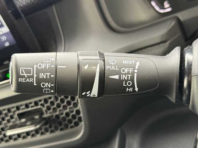 ホンダ ステップワゴン エアー 長野県 2023(令5)年 2.2万km プラチナホワイトパール 純正１１．４インチナビ/ステアリングスイッチ/プッシュスタート　/Bluetooth接続/DVD再生可能/フルセグTV/全方位カメラ/純正16インチアルミホイール/社外AW付きスタッドレス車載/シーケンシャルウインカー　/両側パワースライドドア　/クルーズコントロール　/ＬＥＤヘッドライト　/オートライト/ミラーヒーター/レーン逸脱警報/ＥＴＣ　