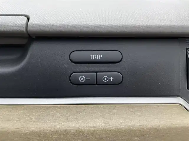 ホンダ フリード ハイブリット G 千葉県 2017(平29)年 4万km ルナシルバーM 禁煙車/車両接近通報装置/左側パワースライド/純正７インチナビ/・CD/DVD.Bluetooth.フルセグTV.SD/バックカメラ/クルーズコントロール/LEDヘッドライト/LEDアクティブコーナリングライト/ビルトインETC/車速連動オートドアロック/純正15インチアルミ/ステアリングスイッチ/プッシュスタート/スマートキー/スペアキー/取説・保証書