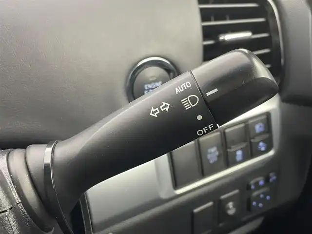 トヨタ エスティマ アエラス プレミアム 埼玉県 2018(平30)年 5.5万km ホワイトパールクリスタルシャイン サンルーフ　純正１0インチナビ　フリップダウンモニター　バックカメラ　両側パワースライドドア　ビルトインＥＴＣ　クルーズコントロール　前後ドラレコ　純正アルミ　純正フロアマット　ＬＥＤライト　スマートキー　オートライト　地デジフルセグTV