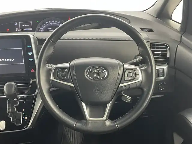 トヨタ エスティマ アエラス プレミアム 埼玉県 2018(平30)年 5.5万km ホワイトパールクリスタルシャイン サンルーフ　純正１0インチナビ　フリップダウンモニター　バックカメラ　両側パワースライドドア　ビルトインＥＴＣ　クルーズコントロール　前後ドラレコ　純正アルミ　純正フロアマット　ＬＥＤライト　スマートキー　オートライト　地デジフルセグTV