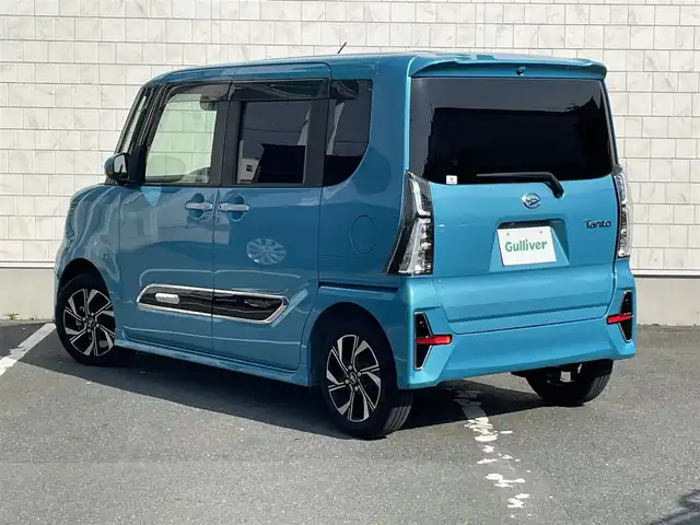 ダイハツ タント カスタム X スタイルセレクション 愛知県 2021(令3)年 1万km ターコイズブルーマイカメタリック ・純正7インチメモリーナビ/・フルセグテレビ/・CD/DVD再生機能/・Bluetooth/USB接続機能/・バックカメラ/・ベンチシート/・ロングスライド機能/・両側電動スライドドア/・予約ドア機能/・純正フロアマット/・純正LEDヘッドライト/・オートマチックハイビーム/・コーナーセンサー/・衝突軽減ブレーキ/・レーンキープアシスト/・充電用USBポート/・スマートキー/・プッシュスタート/・オートエアコン/・アイドリングストップ